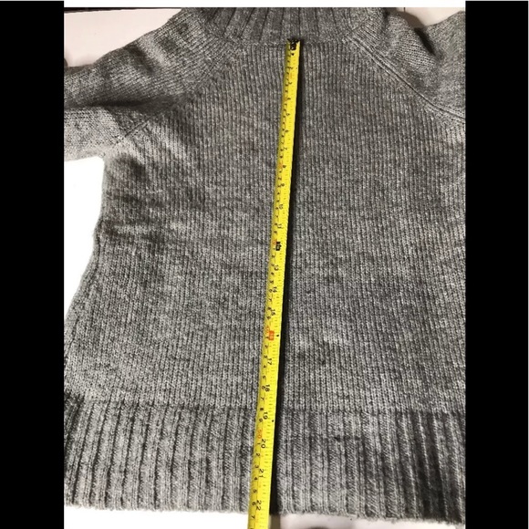 CAROLYN TAYLOR Wool Mohair Blend Cowl NecK Sweater - Picture 9 of 9